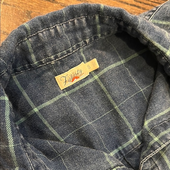 FAHERTY Indigo Blue Plaid Button-Up Shirt Size Small - Picture 2 of 8